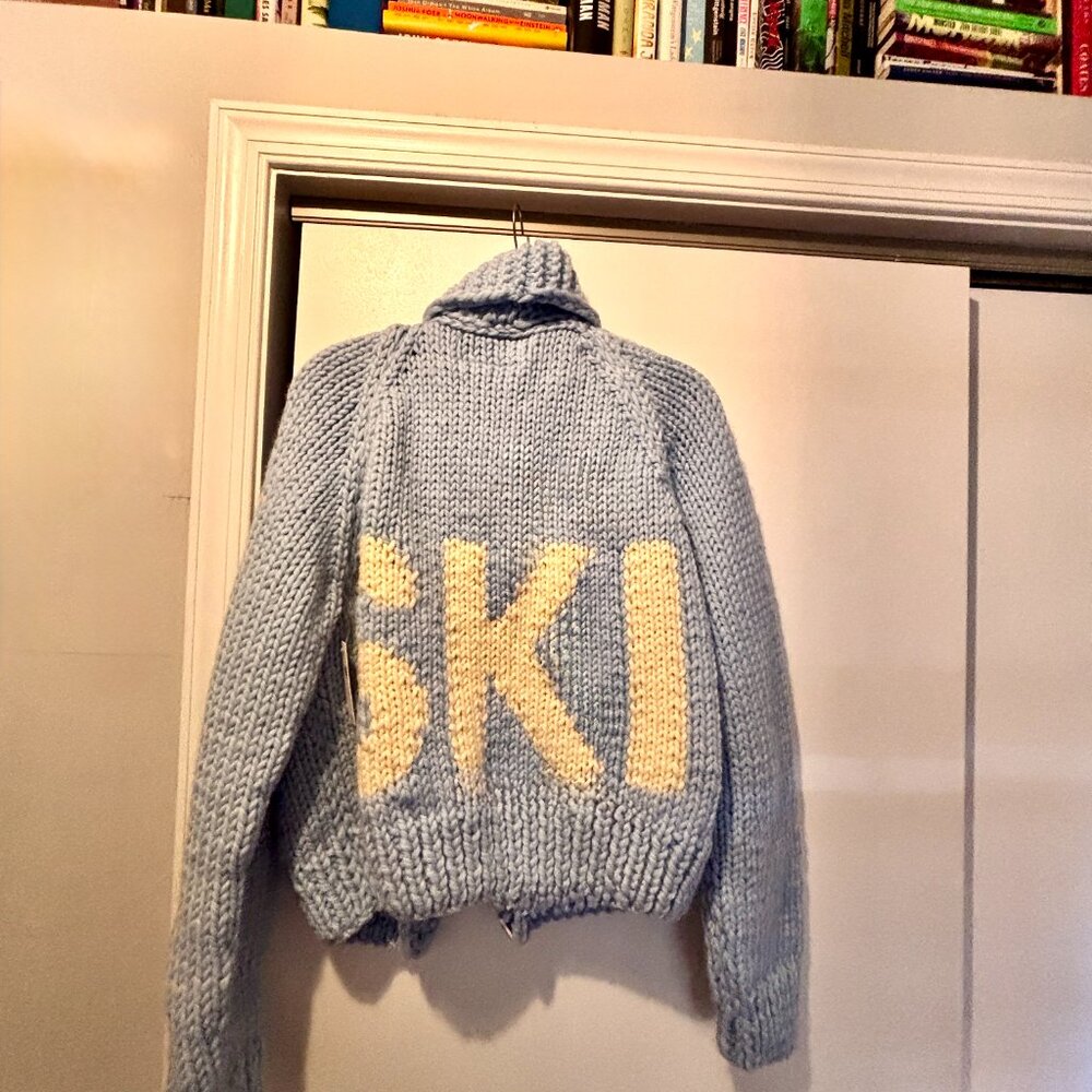 **NWT GOGO SWEATERS SKI SWEATER** Light Blue, One Size Fits Most